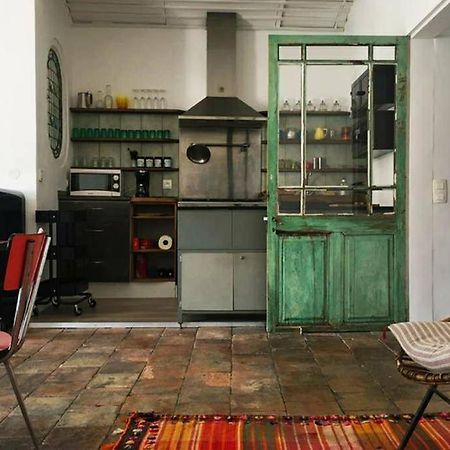 Logement De Charme A Joyeuse Apartment Exterior photo